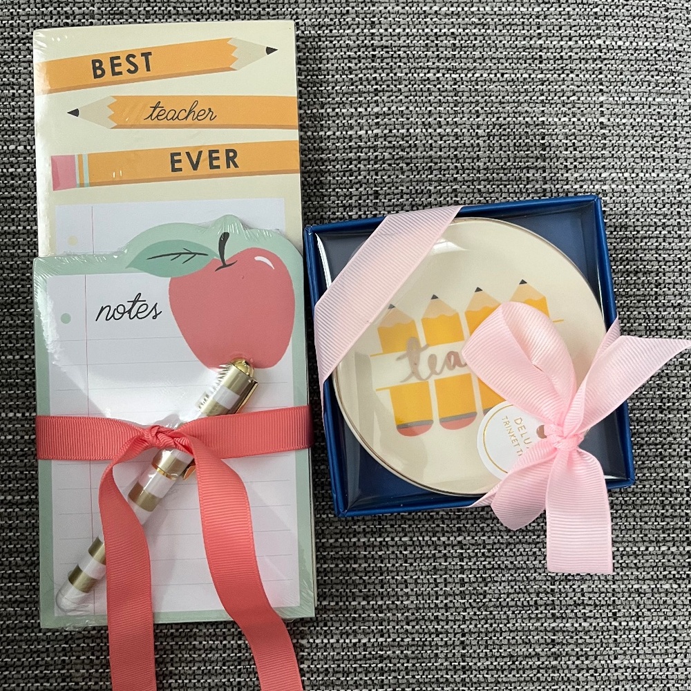 Teacher trinket tray and pen and paper set